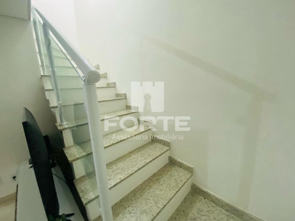 Casa à venda com 3 quartos, 86m² - Foto 7
