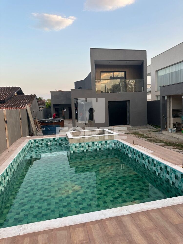 Casa, 5 quartos, 270 m² - Foto 1