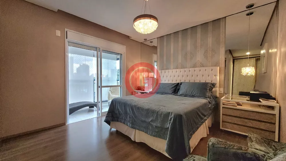 Apartamento à venda com 3 quartos, 236m² - Foto 7