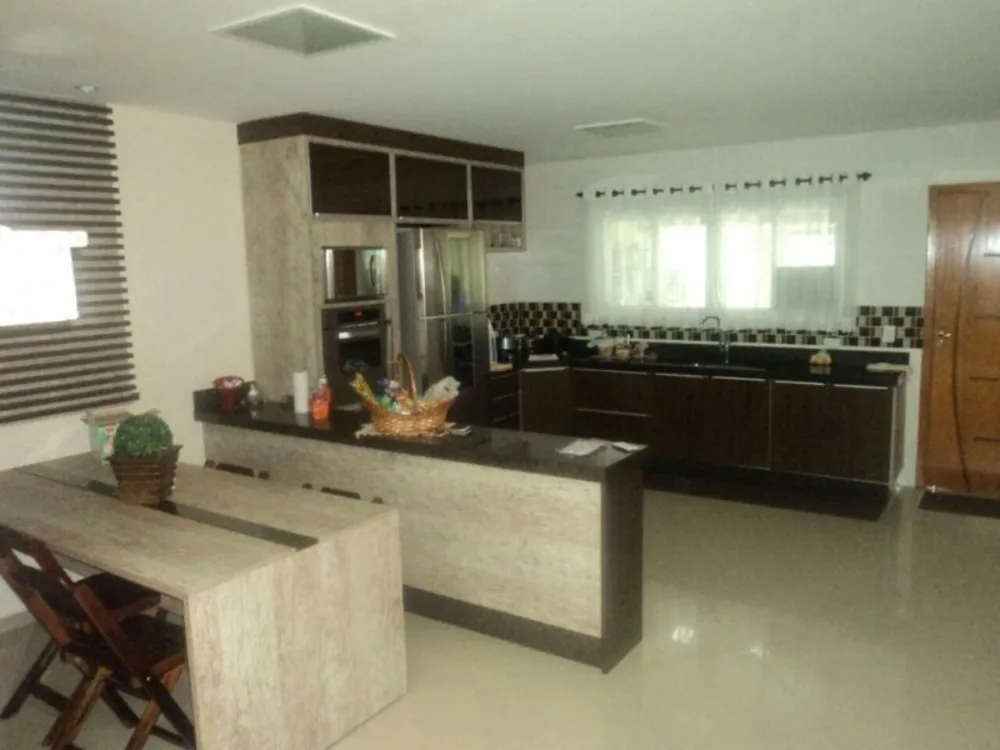 Sobrado, 4 quartos, 180 m² - Foto 1