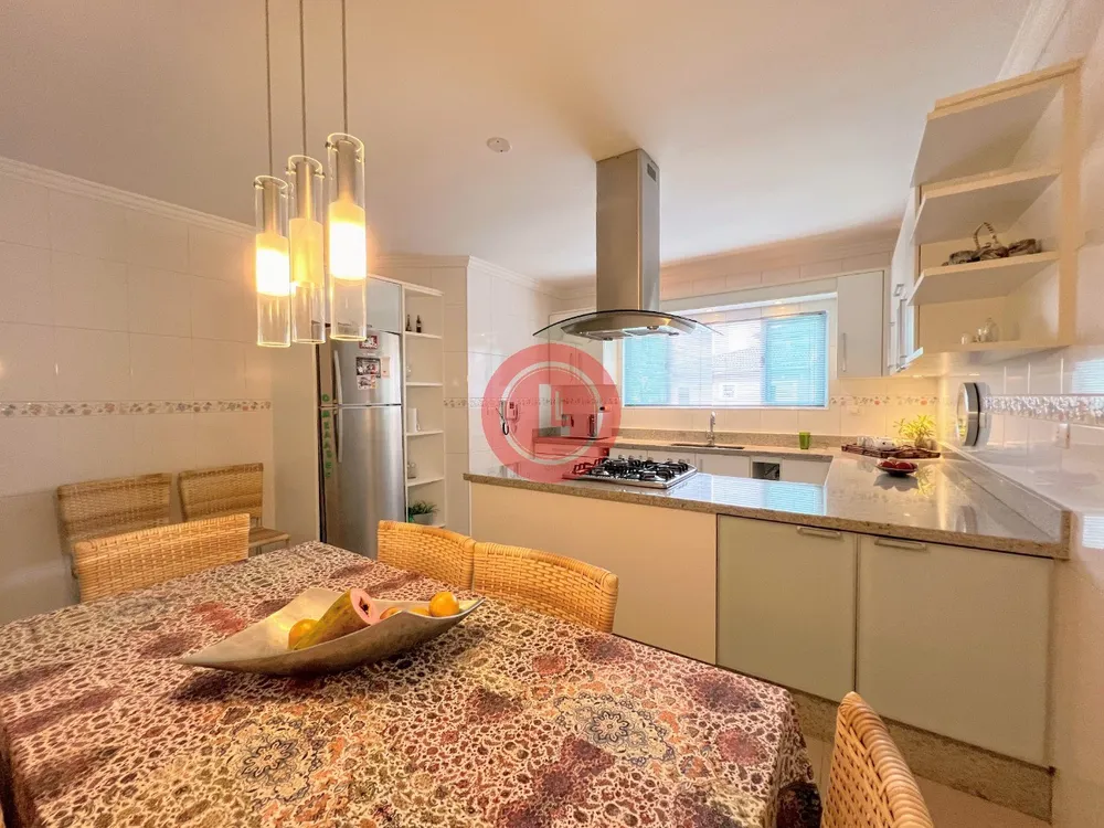 Casa, 3 quartos, 212 m² - Foto 10