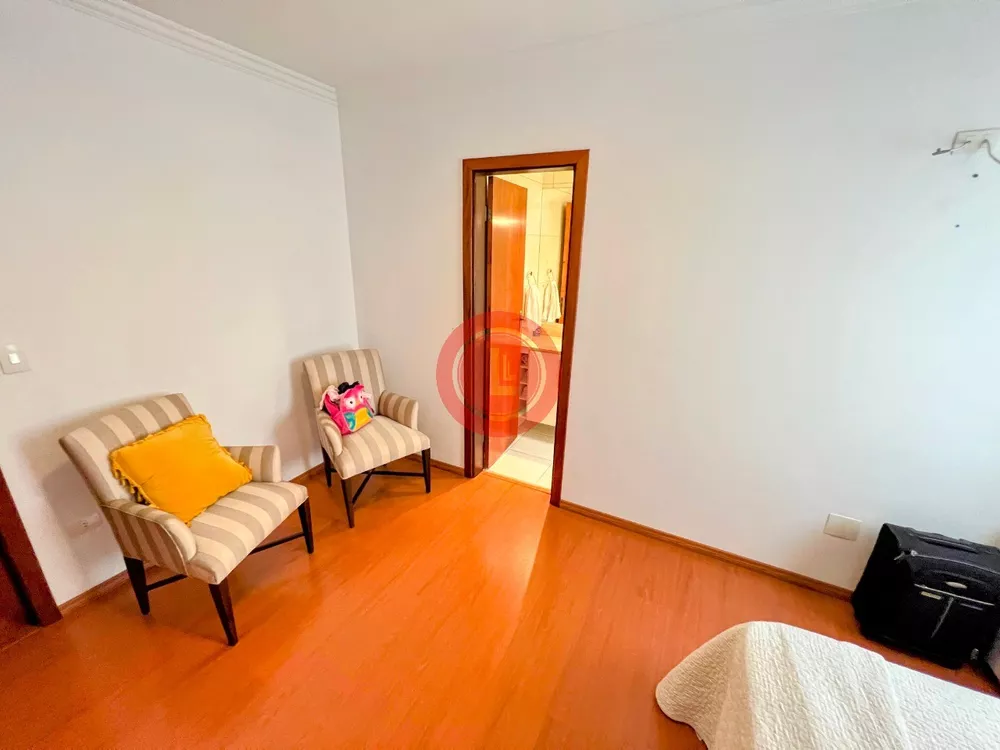 Casa, 3 quartos, 212 m² - Foto 8