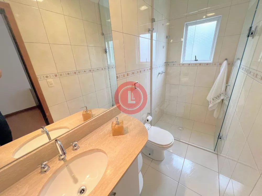 Casa, 3 quartos, 212 m² - Foto 3