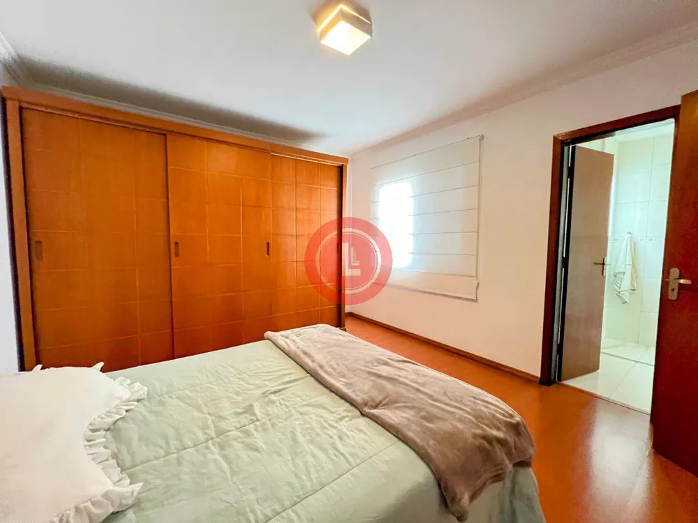 Casa, 3 quartos, 212 m² - Foto 2