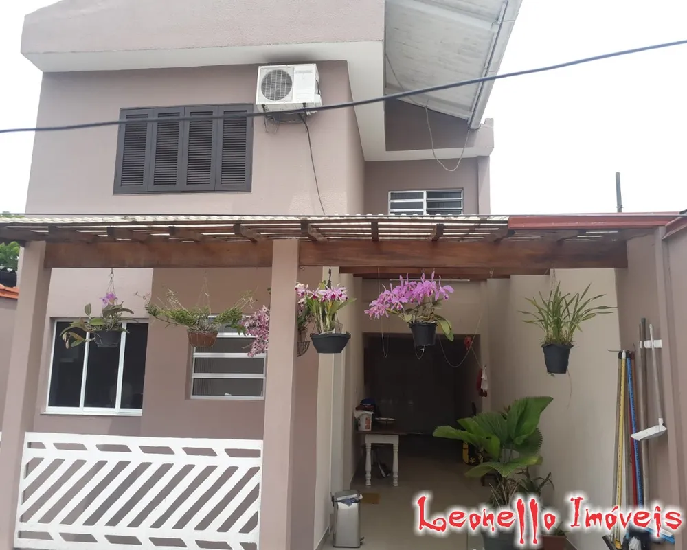 Sobrado, 3 quartos, 235 m² - Foto 1
