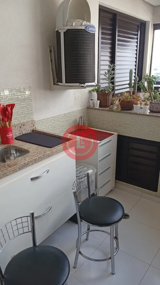 Apartamento, 3 quartos, 141 m² - Foto 1