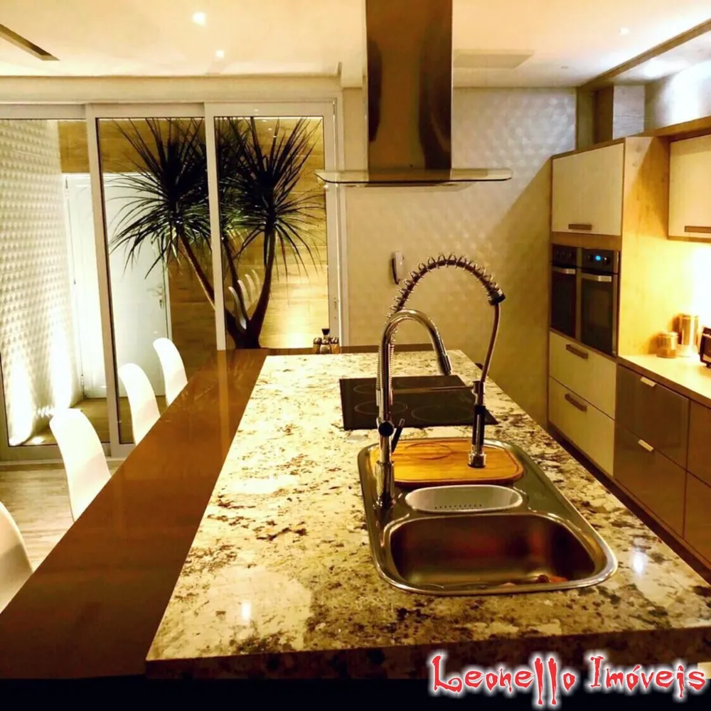 Apartamento, 3 quartos, 220 m² - Foto 11