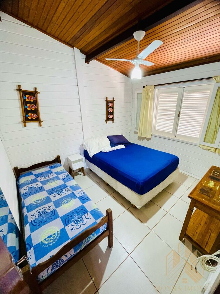 Casa à venda com 3 quartos, 108m² - Foto 2