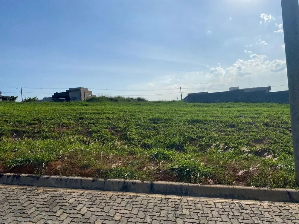 Terreno, 300 m² - Foto 1