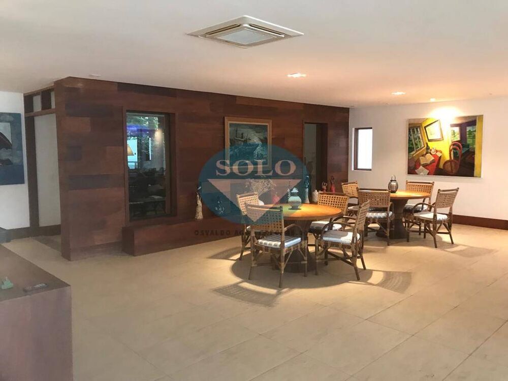 Casa à venda com 10 quartos, 900m² - Foto 2