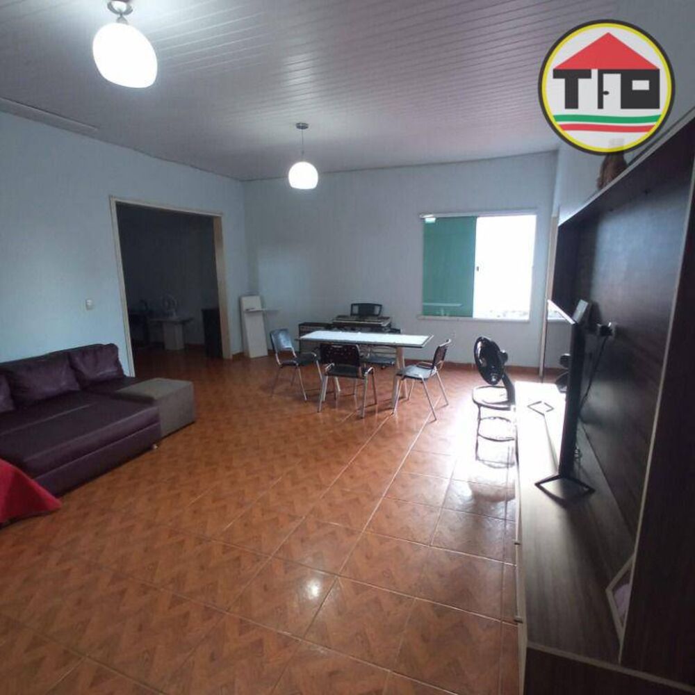 Casa, 3 quartos, 250 m² - Foto 2