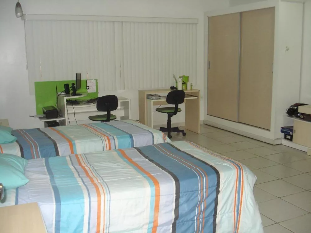 Casa, 3 quartos, 220 m² - Foto 2