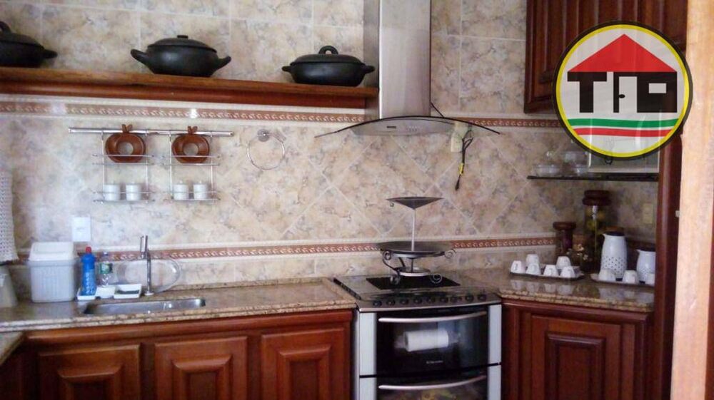 Casa à venda com 3 quartos, 541m² - Foto 2