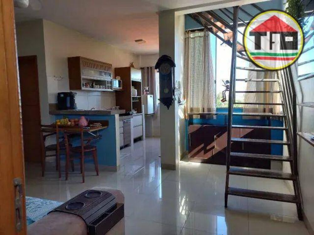 Apartamento à venda com 2 quartos, 100m² - Foto 1