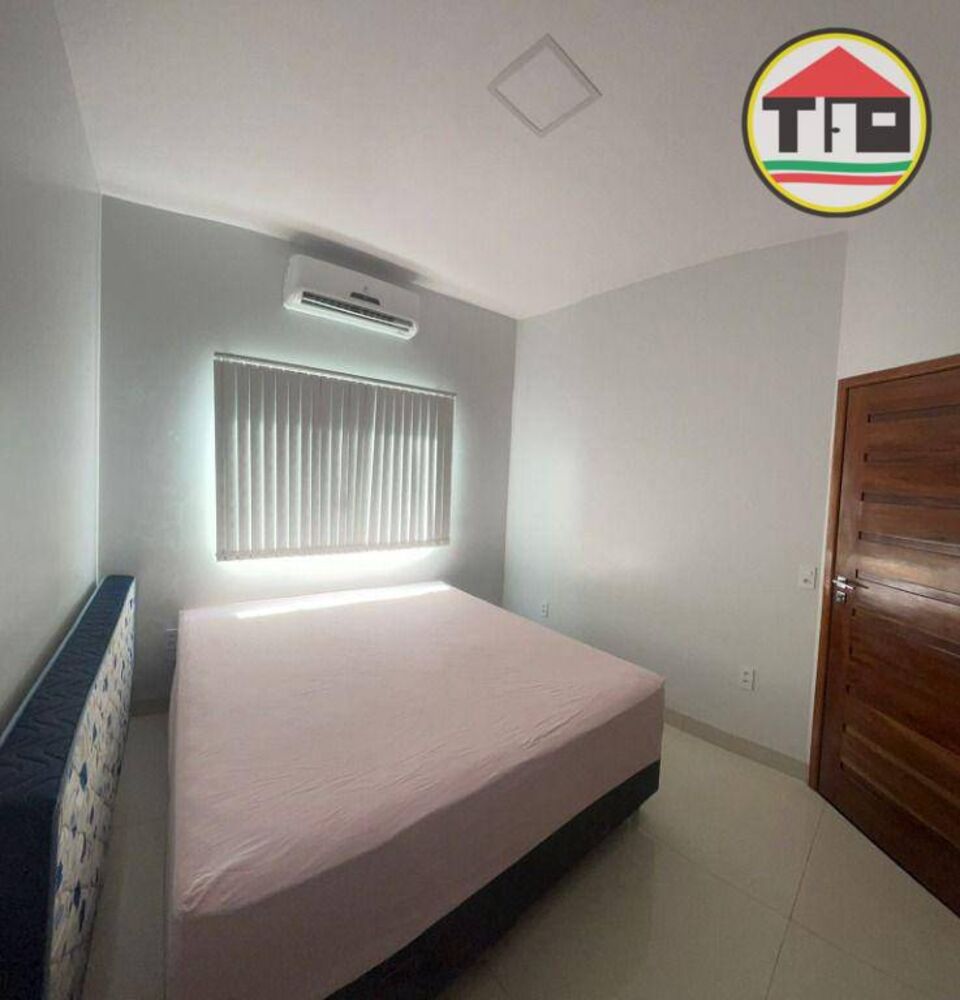 Casa à venda com 3 quartos, 230m² - Foto 1