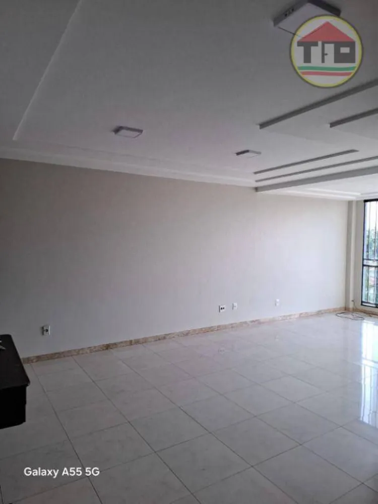Apartamento, 3 quartos, 130 m² - Foto 2