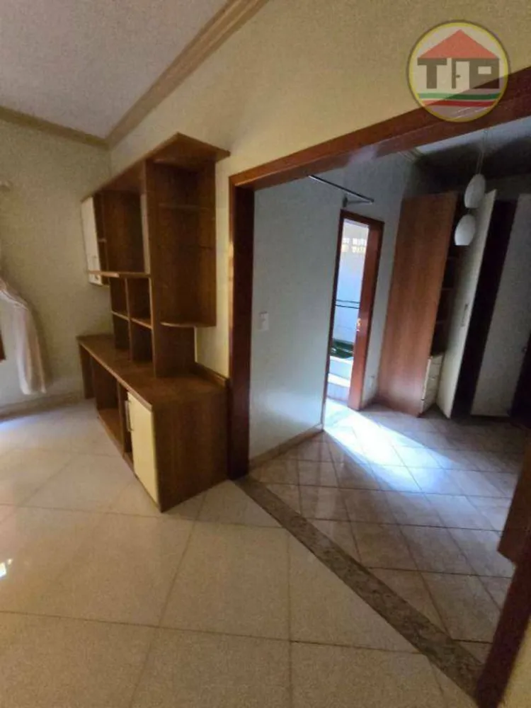 Casa, 3 quartos, 250 m² - Foto 4
