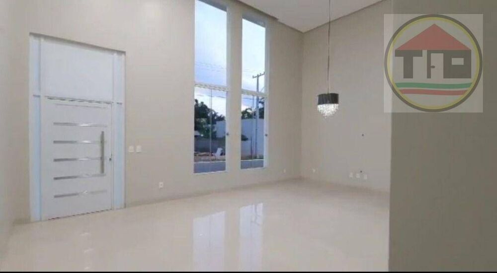 Casa à venda e aluguel com 3 quartos, 210m² - Foto 1