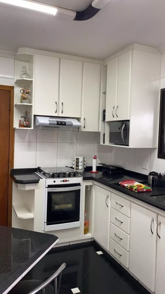 Apartamento à venda com 3 quartos, 129m² - Foto 2