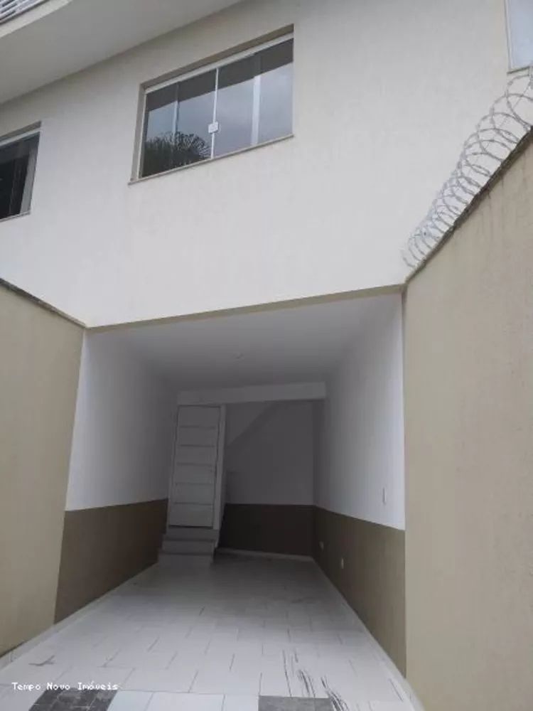 Sobrado à venda com 2 quartos, 100m² - Foto 3