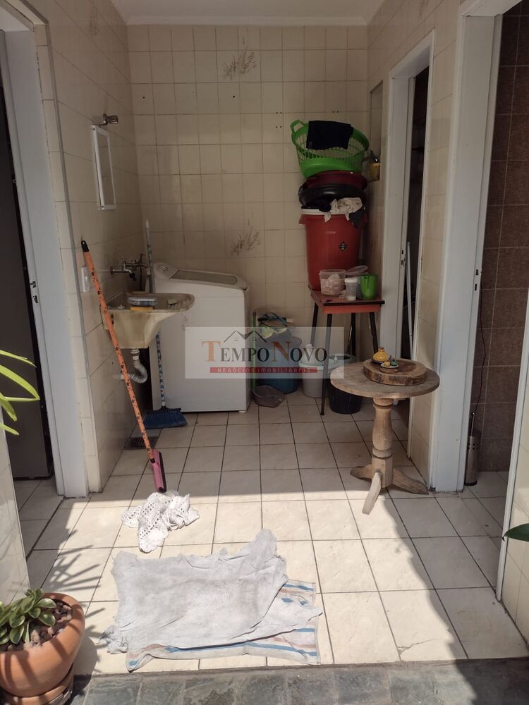 Casa à venda com 3 quartos, 156m² - Foto 3