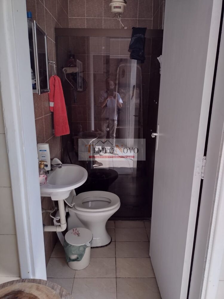 Casa à venda com 3 quartos, 156m² - Foto 4