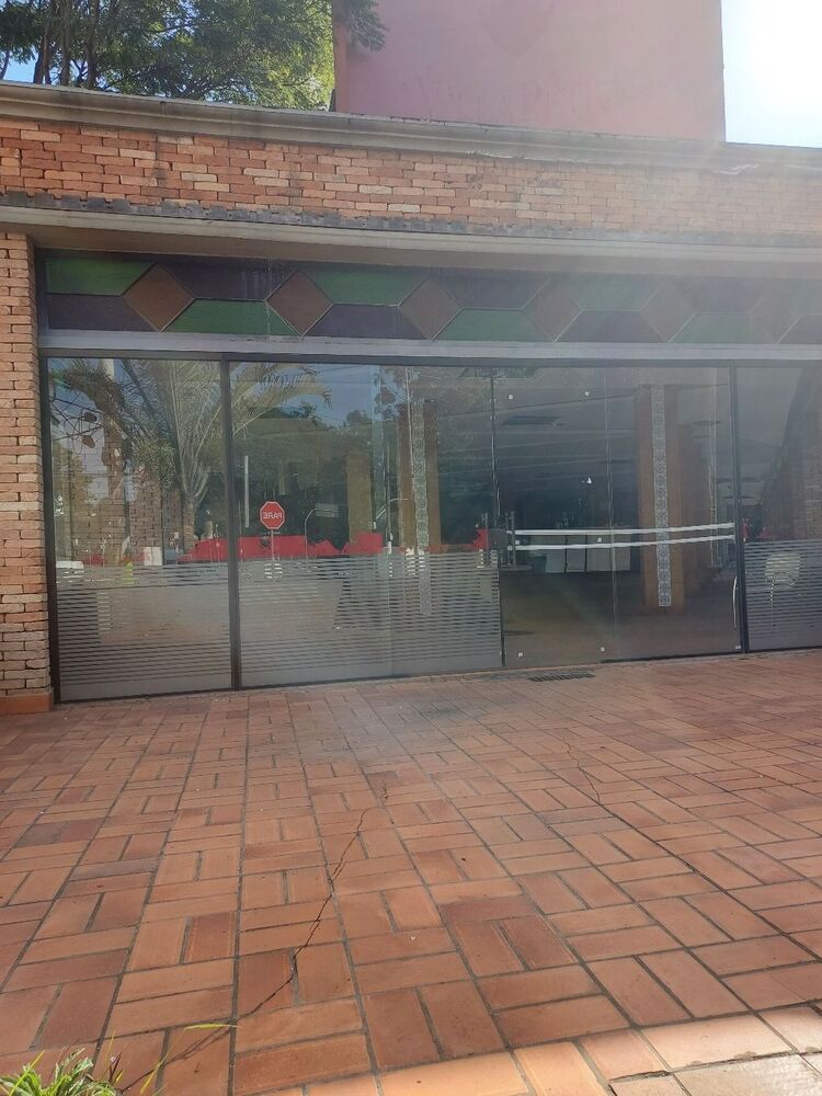 Loja-Salão, 740 m² - Foto 1
