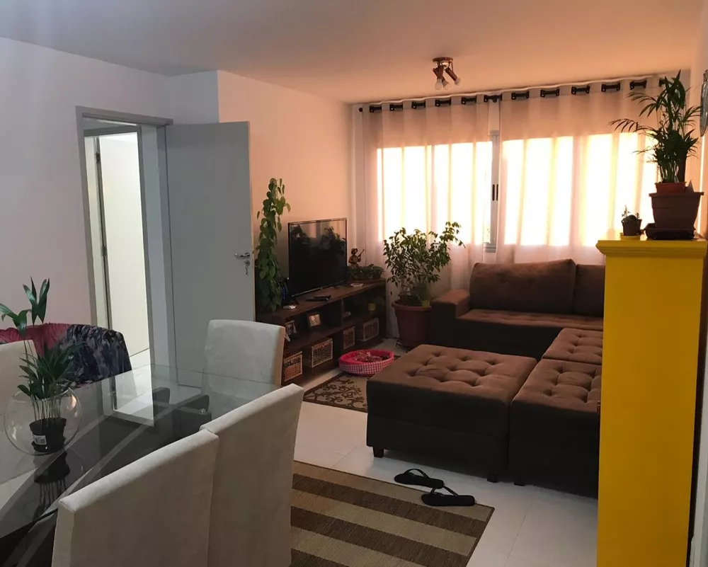 Apartamento à venda com 2 quartos, 70m² - Foto 1