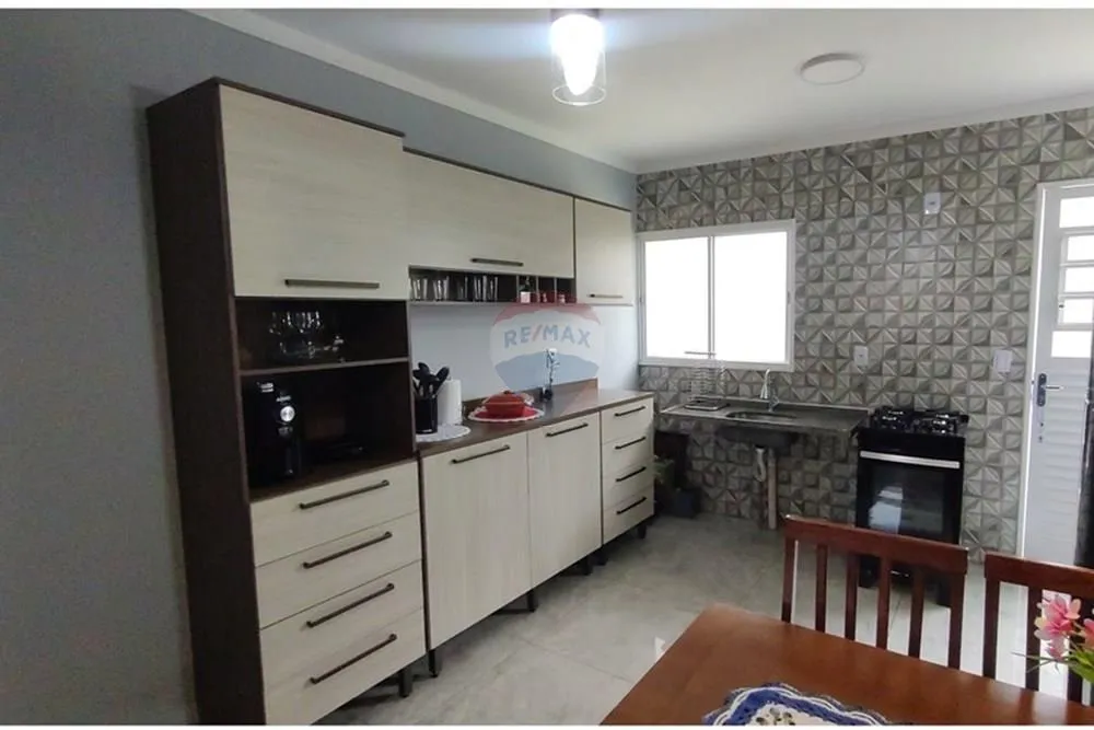 Casa, 2 quartos, 54 m² - Foto 1