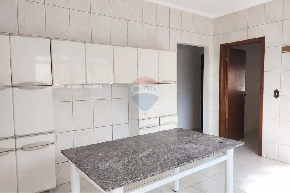 Casa, 3 quartos, 178 m² - Foto 1
