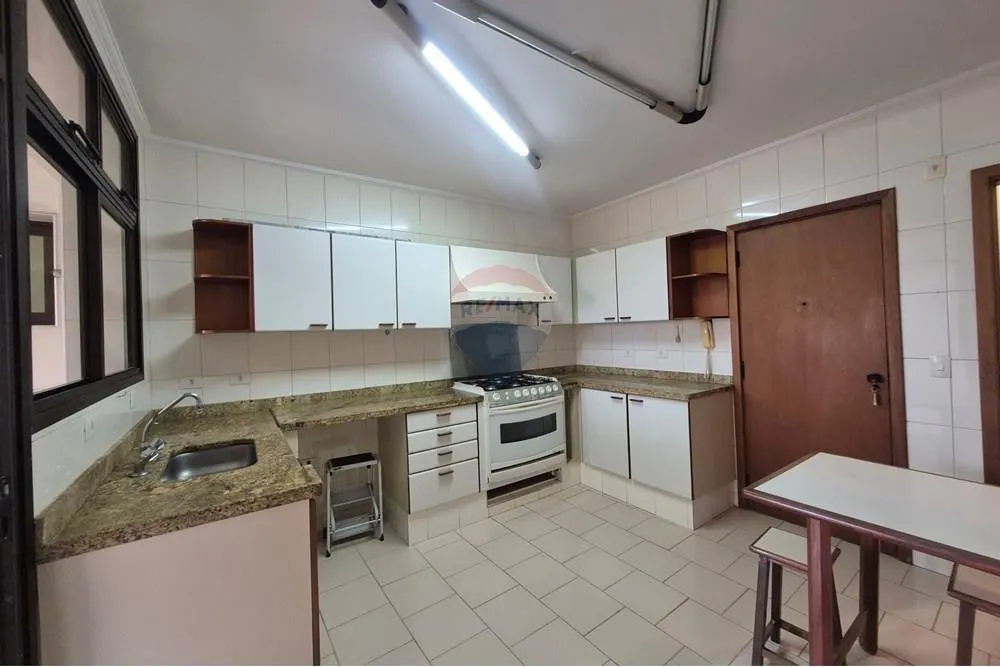 Apartamento, 3 quartos, 157 m² - Foto 1