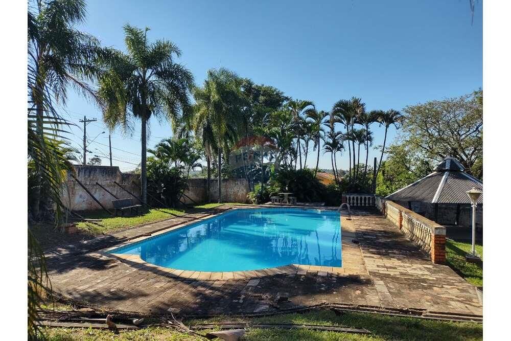 Casa, 5 quartos, 422 m² - Foto 1