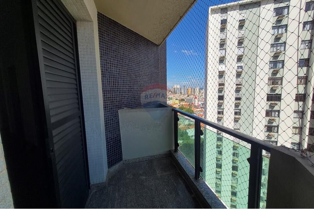 Apartamento à venda com 4 quartos, 221m² - Foto 3
