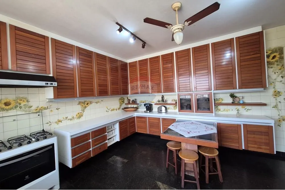 Casa, 8 quartos, 903 m² - Foto 3