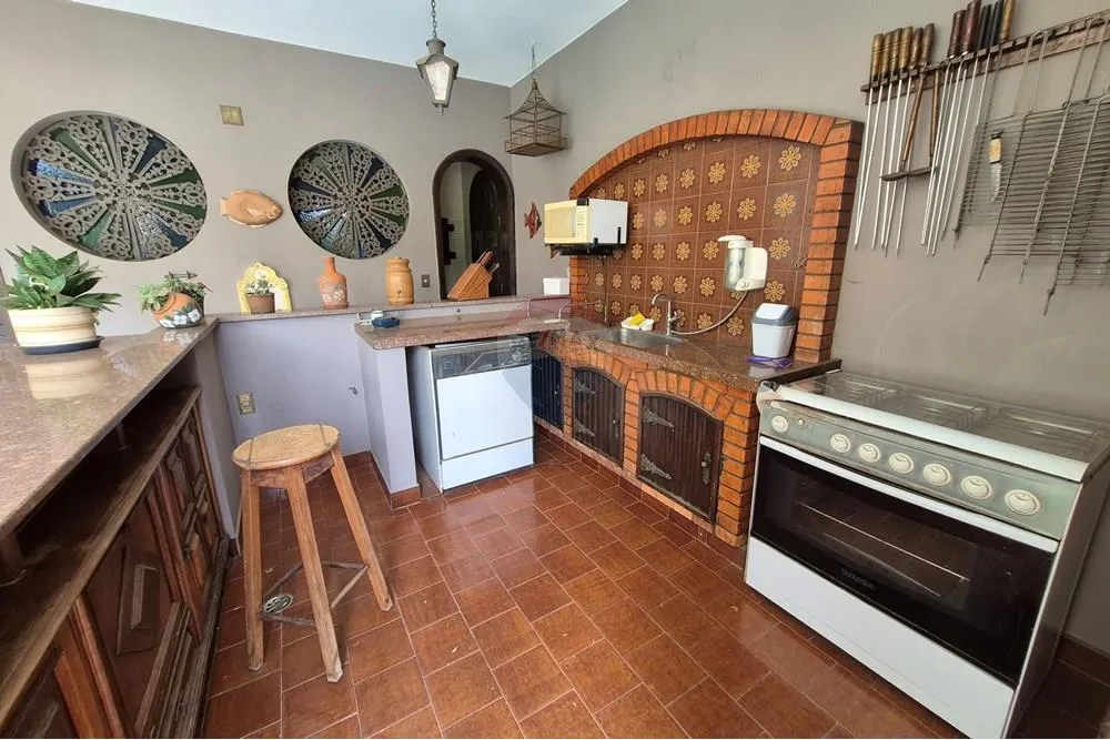 Casa, 8 quartos, 903 m² - Foto 1