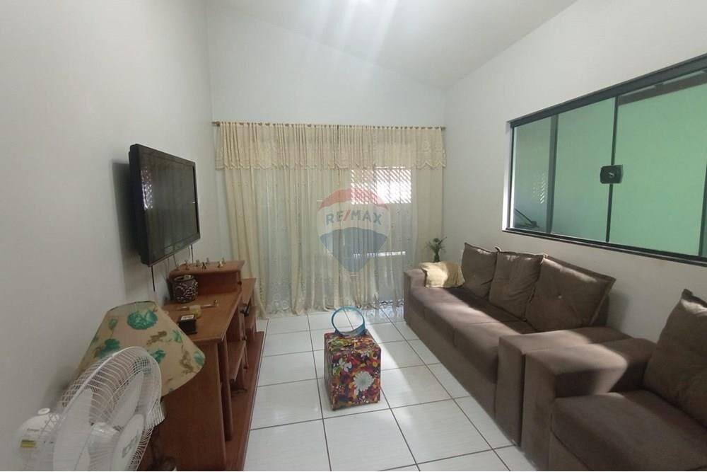 Casa à venda com 4 quartos, 199m² - Foto 3