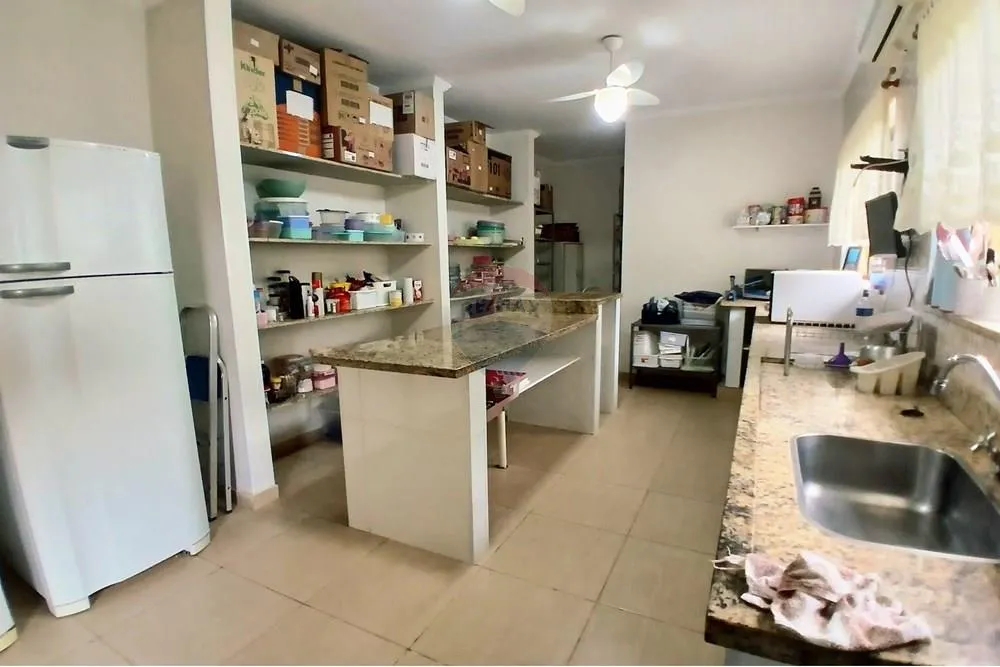 Casa, 5 quartos, 338 m² - Foto 3