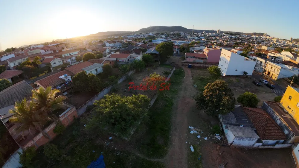 Loteamento e Condomínio, 765 m² - Foto 1