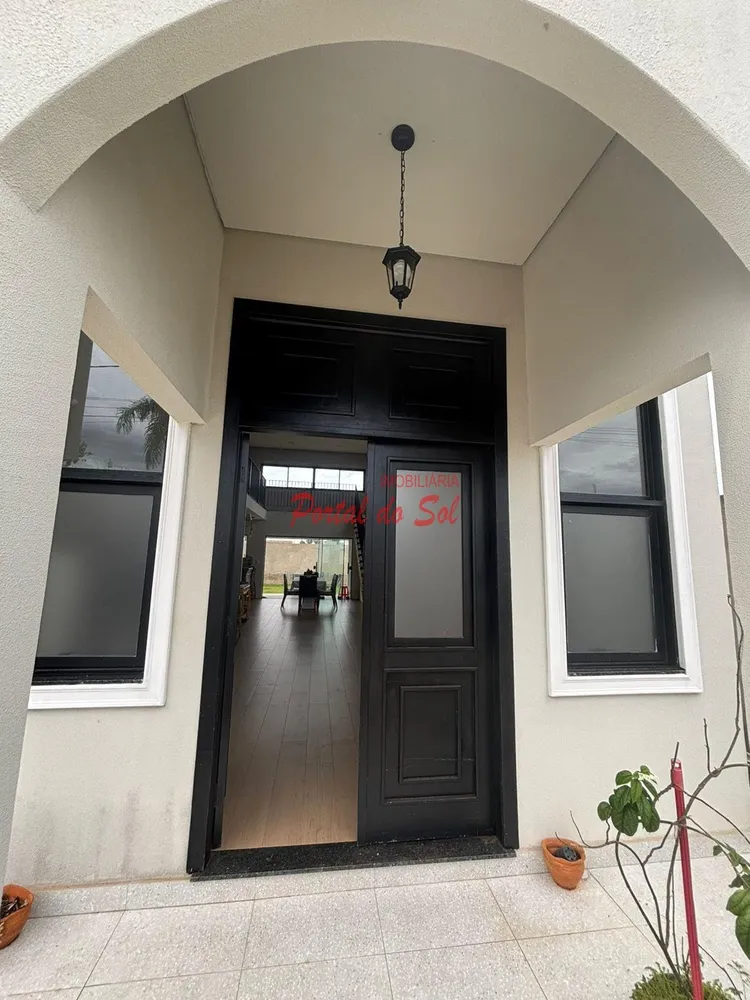 Casa, 3 quartos, 240 m² - Foto 2