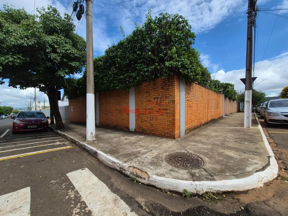 Casa, 3 quartos, 236 m² - Foto 2
