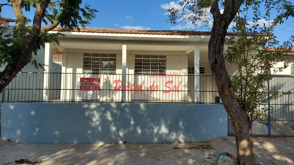 Casa, 3 quartos, 200 m² - Foto 2