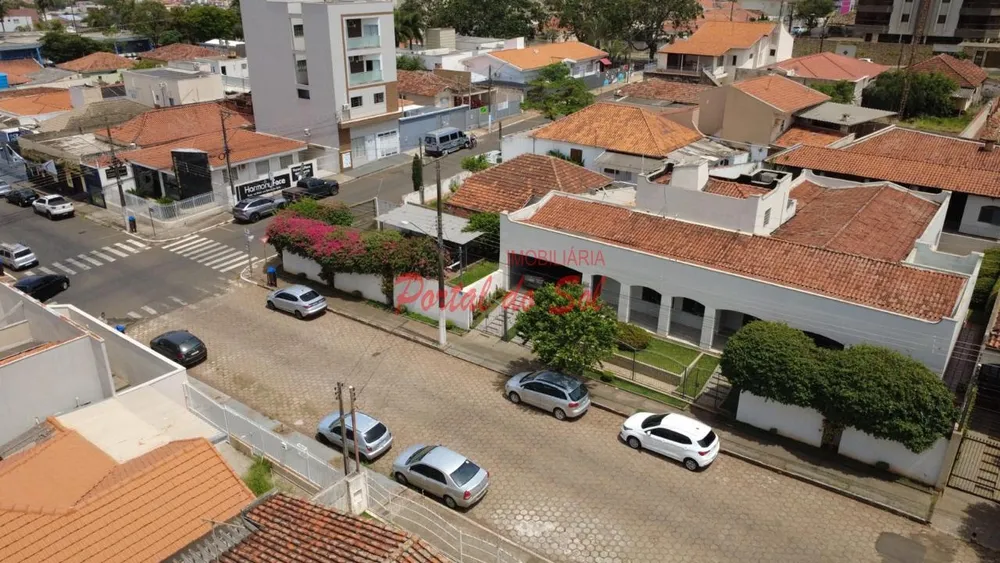 Casa, 4 quartos, 485 m² - Foto 2