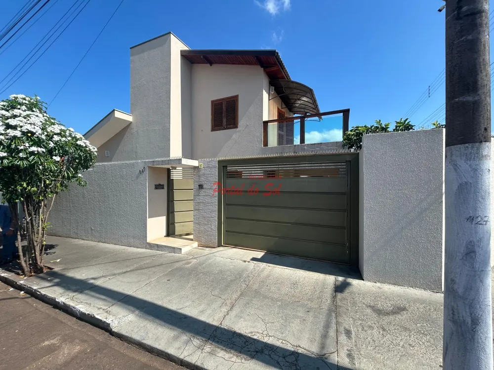 Casa, 3 quartos, 229 m² - Foto 3