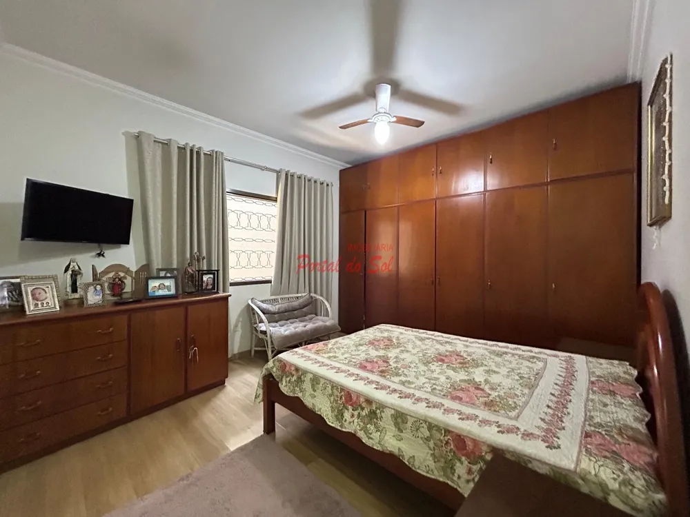 Casa, 3 quartos, 229 m² - Foto 9
