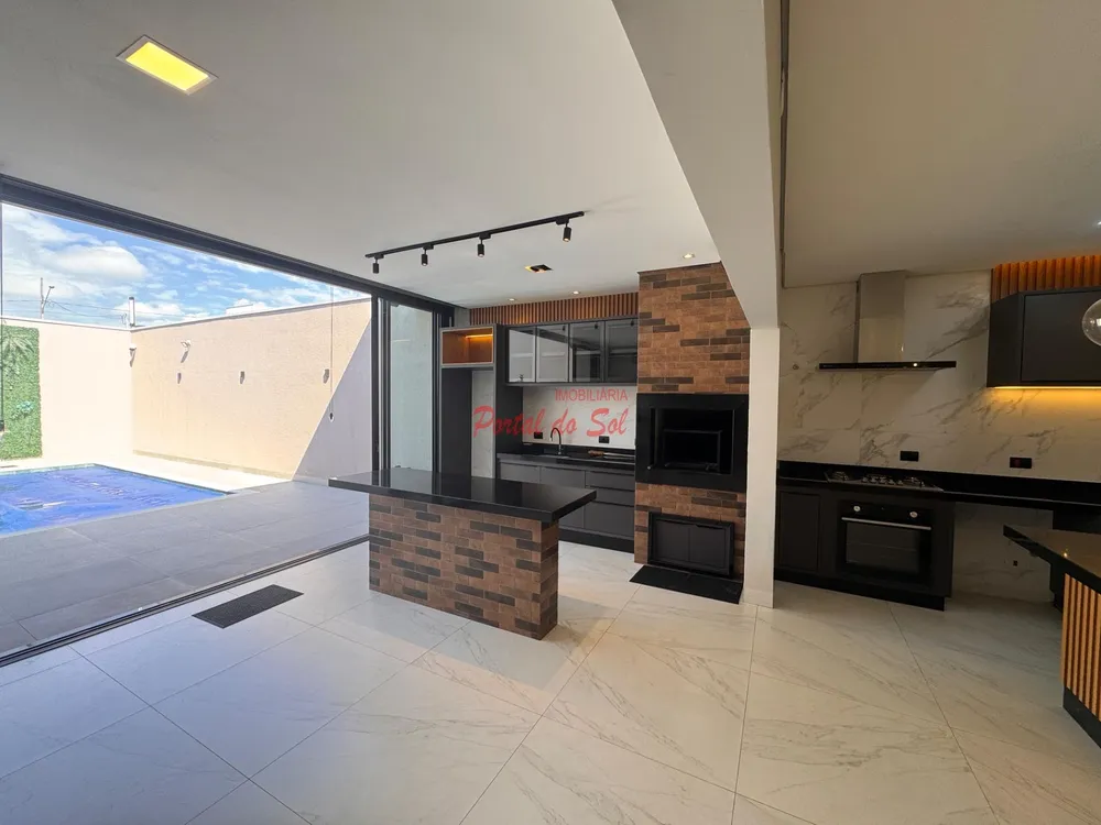 Casa, 3 quartos, 248 m² - Foto 3