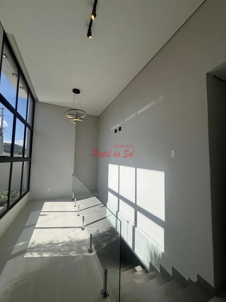 Casa, 3 quartos, 221 m² - Foto 8