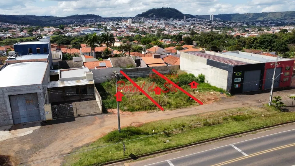 Loteamento e Condomínio, 250 m² - Foto 1