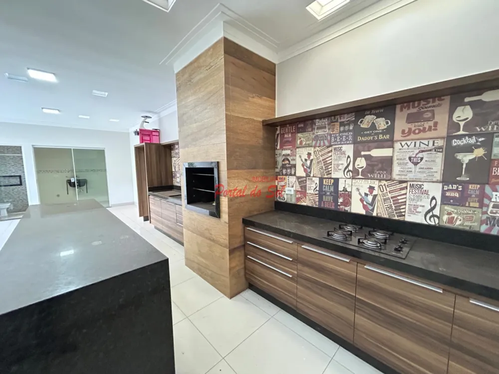 Casa, 3 quartos, 217 m² - Foto 15