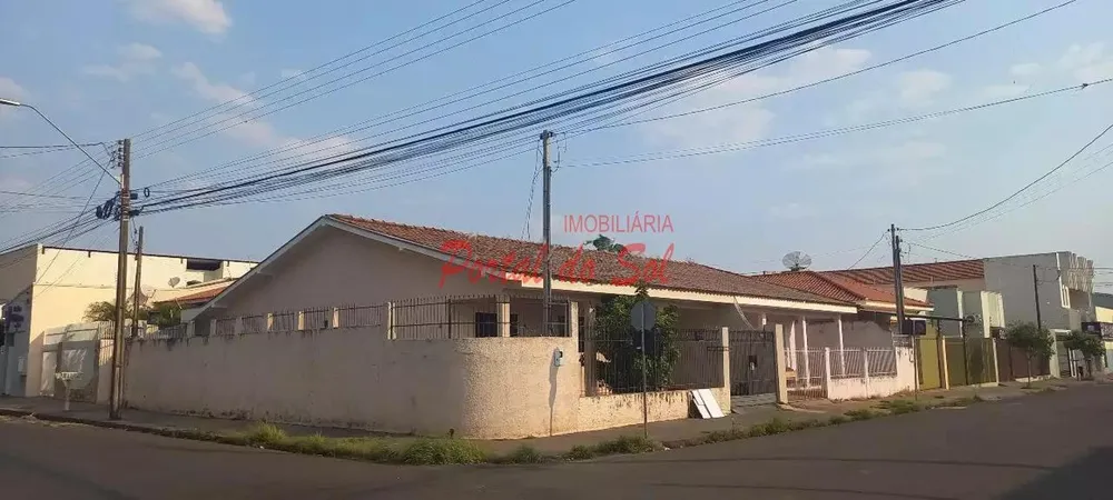 Casa, 3 quartos, 131 m² - Foto 2