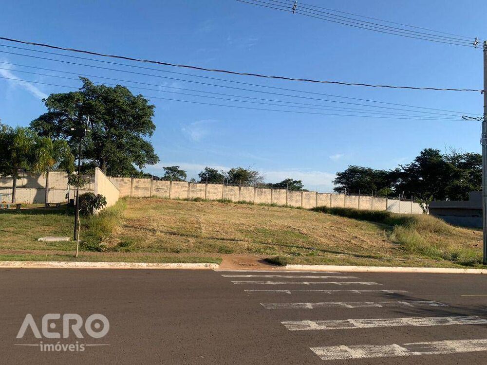 Loteamento e Condomínio, 621 m² - Foto 1
